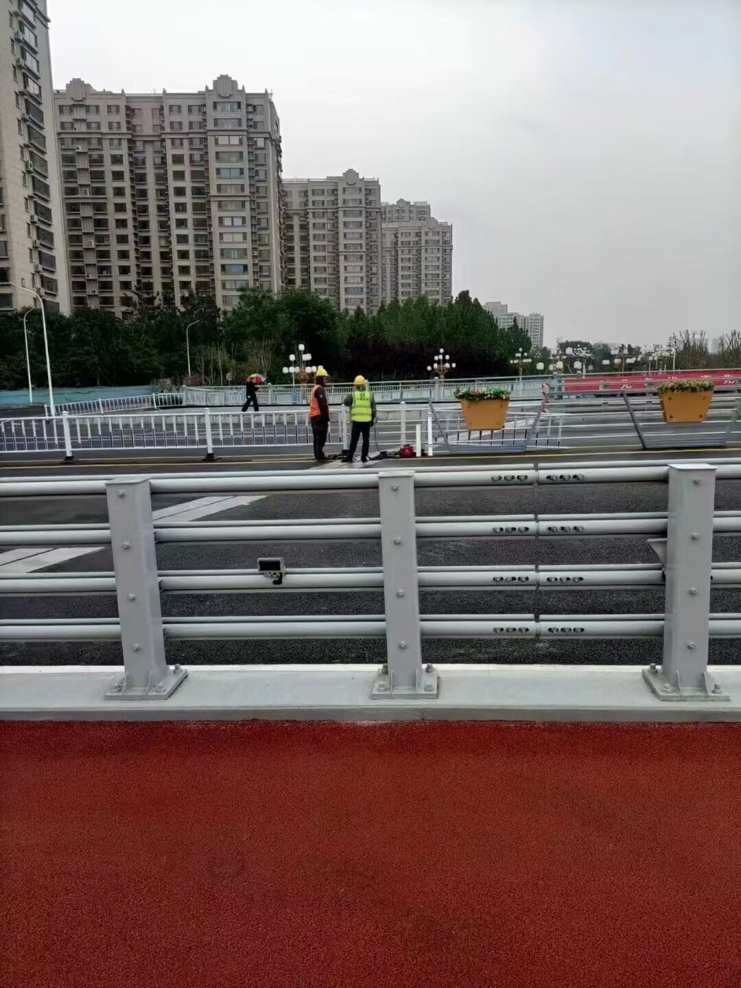 環波梁防撞護欄